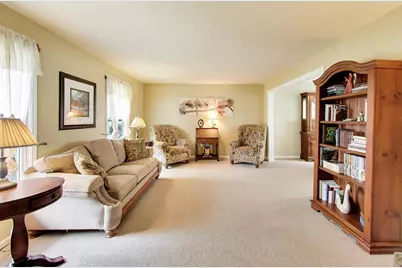 879 Saybrook Lane, Buffalo Grove, IL 60089 - Photo 4