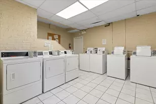 2538 N Kedzie Blvd, Chicago, IL 60647 - Photo 12