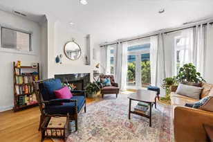 1122 W Hubbard St, Chicago, IL 60642 - Photo 2