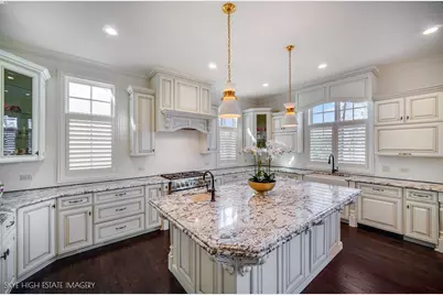 1 Willowcrest Drive, Oak Brook, IL 60523 - Photo 8