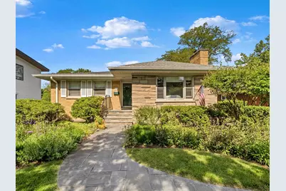202 Latrobe Avenue, Northfield, IL 60093 - Photo 1