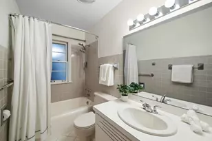 202 Latrobe Ave, Northfield, IL 60093 - Photo 14