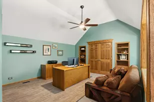 13N470 Chisholm Trail, Elgin, IL 60124 - Photo 20