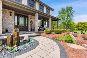 13N470 Chisholm Trail, Elgin, IL 60124 - Photo 4