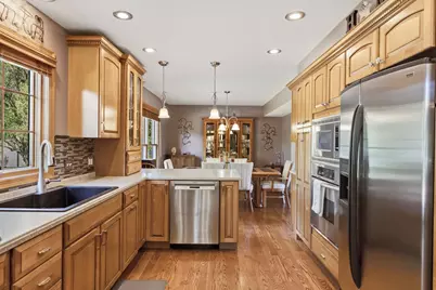 13N470 Chisholm Trail, Elgin, IL 60124 - Photo 12