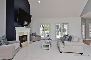 21854 W Murfield Ct, Mundelein, IL 60060 - Photo 8