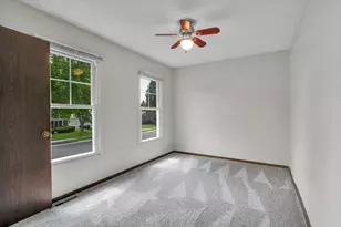 940 French Dr, Mundelein, IL 60060 - Photo 30