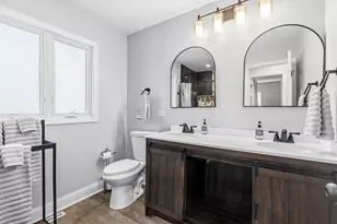 28576 N Parkview Dr, Island Lake, IL 60042 - Photo 16