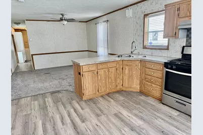 2705 St Vincents Avenue #2, Lasalle, IL 61301 - Photo 4