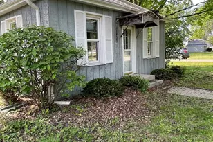 301 Elm St, Cedar Point, IL 61316 - Photo 14