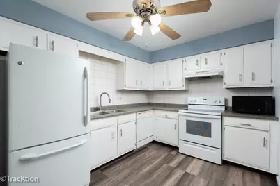 159 W Elk Trail #359, Carol Stream, IL 60188 - Photo 2