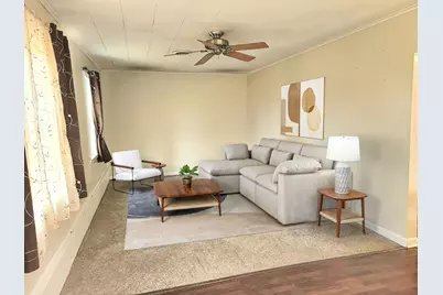 7807 Parkside Avenue, Burbank, IL 60459 - Photo 2