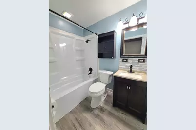 7807 Parkside Avenue, Burbank, IL 60459 - Photo 14