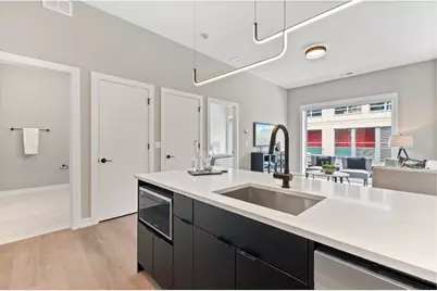 3217 N Clark Street #202, Chicago, IL 60657 - Photo 6