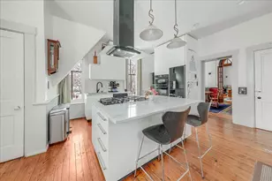 503 S State St, Champaign, IL 61820 - Photo 2