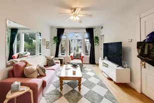 3243 N Hoyne Ave, Chicago, IL 60618 - Photo 10