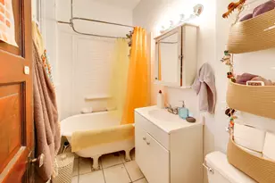 3243 N Hoyne Ave, Chicago, IL 60618 - Photo 20