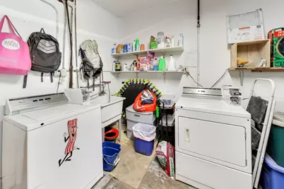 3243 N Hoyne Avenue, Chicago, IL 60618 - Photo 38