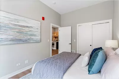 3217 N Clark Street #302, Chicago, IL 60657 - Photo 14