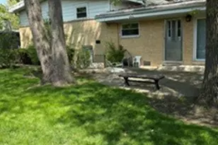 9010 Pottawattami Dr, Skokie, IL 60076 - Photo 4