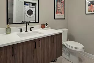3217 N Clark St, Chicago, IL 60657 - Photo 8