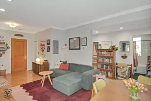 5335 S Harper Ave, Chicago, IL 60615 - Photo 12