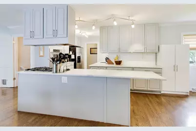 157 Walton Street, Barrington, IL 60010 - Photo 12