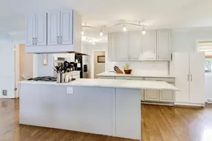 157 Walton St, Barrington, IL 60010 - Photo 12