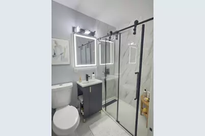 2610 W Balmoral Avenue #105, Chicago, IL 60625 - Photo 10