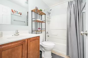 2768 Blakely Ln, Naperville, IL 60540 - Photo 18