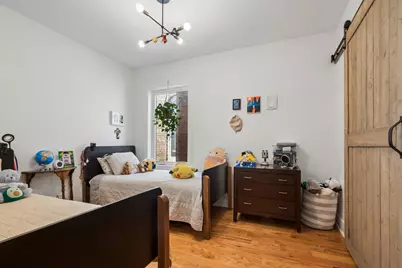 5010 N Major Avenue, Chicago, IL 60630 - Photo 12
