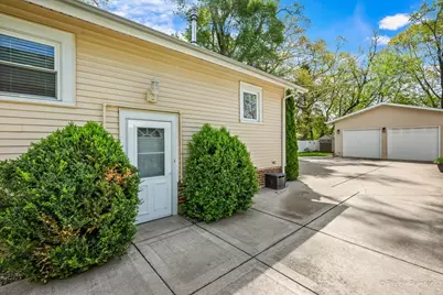 311 W North Avenue, Bartlett, IL 60103 - Photo 30