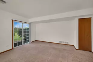 1466 Root St, Crest Hill, IL 60435 - Photo 8