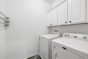 6275 Doral Dr, Gurnee, IL 60031 - Photo 16