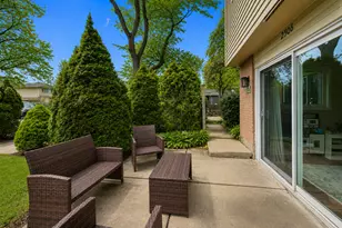 2506 Allison Ct, Glenview, IL 60025 - Photo 30