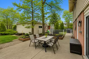2506 Allison Ct, Glenview, IL 60025 - Photo 28