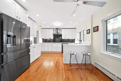 2545 W Lunt Avenue #1, Chicago, IL 60645 - Photo 2