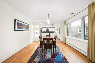 2545 W Lunt Ave, Chicago, IL 60645 - Photo 16