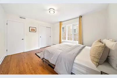 2545 W Lunt Avenue #1, Chicago, IL 60645 - Photo 14