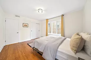 2545 W Lunt Ave, Chicago, IL 60645 - Photo 14