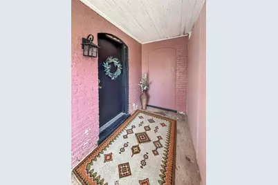 922 E Shawnee Street, Freeport, IL 61032 - Photo 12