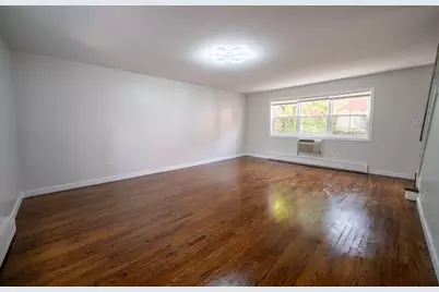 6911 N Ridge Boulevard, Chicago, IL 60645 - Photo 6
