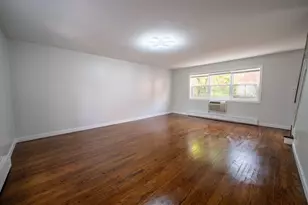6911 N Ridge Blvd, Chicago, IL 60645 - Photo 6