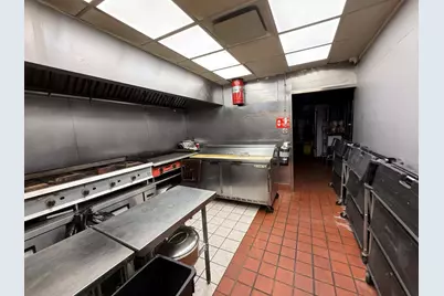 2309 W Devon Avenue, Chicago, IL 60659 - Photo 24