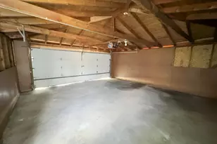 9633 S Princeton Ave, Chicago, IL 60628 - Photo 8