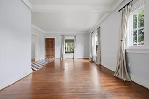 517 Vale St, Bloomington, IL 61701 - Photo 8