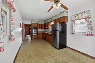 199 E Wilson Ave, Machesney Park, IL 61115 - Photo 10