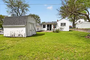 199 E Wilson Ave, Machesney Park, IL 61115 - Photo 24