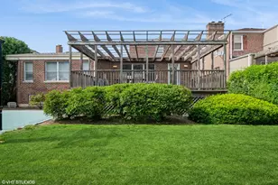 2709 W Sherwin Ave, Chicago, IL 60645 - Photo 22