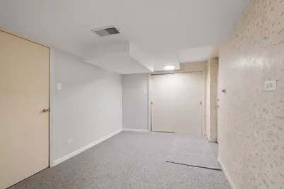 2709 W Sherwin Avenue, Chicago, IL 60645 - Photo 18